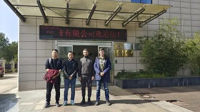 Ghé thăm khách hàng của Kazakhstan đến CDF Khám phá việc áp dụng các bộ lọc cát và sỏi để tưới nông nghiệp